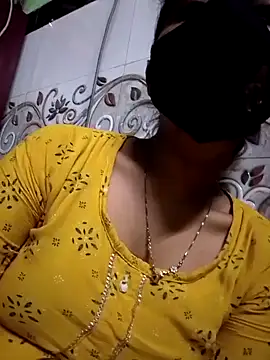 Snapshot of Zoya_G chatting on October 13, 9:04 pm Zoya G online show from October 13, 9:04 pm