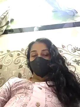 Snapshot of Zoya_G chatting on December 15, 9:57 am Zoya G online show from December 15, 9:57 am