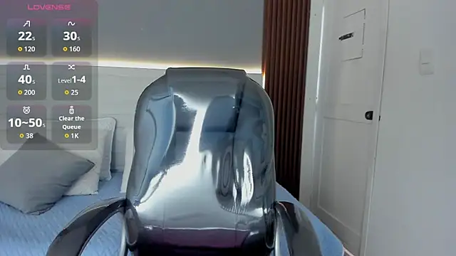 Snapshot of Emmy_Meadows chatting on September 29, 7:19 pm Emmy Meadows online show from September 29, 7:19 pm