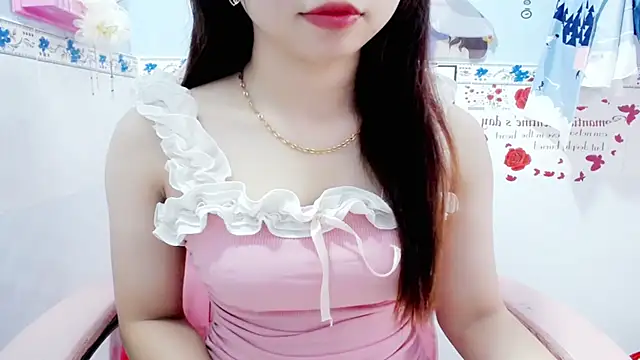 Snapshot of Anna_sexyX chatting on September 19, 2:13 am Anna sexyX online show from September 19, 2:13 am