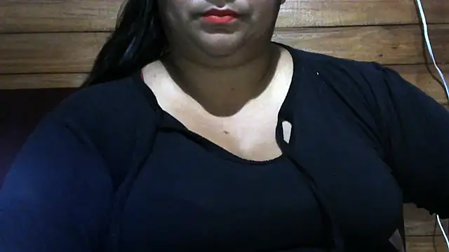 Snapshot of MARRENTINHA34 chatting on June 30, 5:25 pm MARRENTINHA34 online show from June 30, 5:25 pm