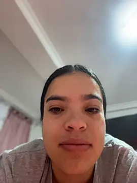 Snapshot of JuanitaMore01 chatting on February 8, 11:24 am JuanitaMore01 online show from February 8, 11:24 am