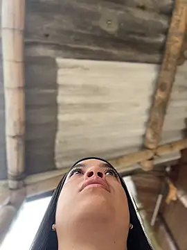 Snapshot of JuanitaMore01 chatting on February 14, 10:06 pm JuanitaMore01 online show from February 14, 10:06 pm