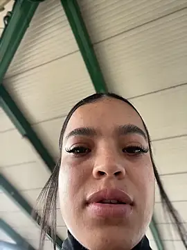 Snapshot of JuanitaMore01 chatting on February 26, 9:03 pm JuanitaMore01 online show from February 26, 9:03 pm