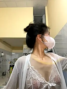 Miinami online show from September 18, 1:02 pm