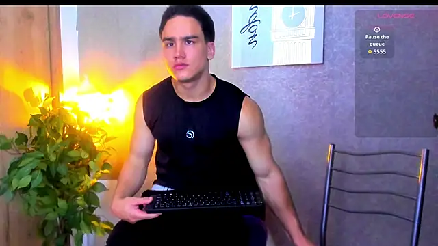 battistaturner online show from October 4, 3:04 am