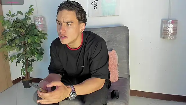 battistaturner online show from April 18, 10:21 pm