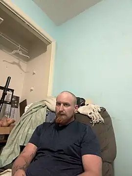 Snapshot of mygodisgood45 chatting on April 27, 8:18 pm mygodisgood45 online show from April 27, 8:18 pm