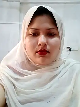 Snapshot of Nusrat-N chatting on June 17, 9:23 am Nusrat-N online show from June 17, 9:23 am
