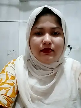 Snapshot of Nusrat-N chatting on July 8, 3:22 am Nusrat-N online show from July 8, 3:22 am