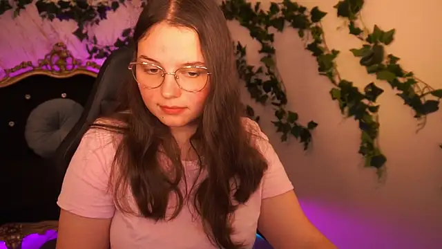 SophieDreamss online show from October 22, 1:44 pm