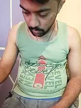 Snapshot of mehulsomm7 chatting on December 2, 7:03 am mehulsomm7 online show from December 2, 7:03 am