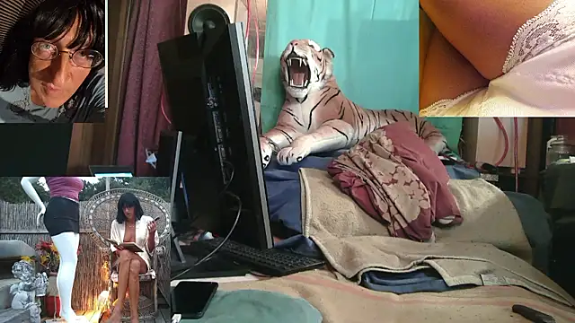 SissiDomination online show from February 21, 12:00 am