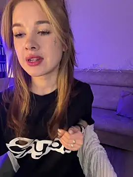 Snapshot of Marryme- chatting on March 28, 1:43 pm Marryme- online show from March 28, 1:43 pm