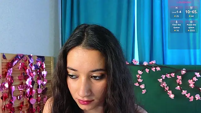 Snapshot of BettyMaldonado chatting on July 19, 7:56 am BettyMaldonado online show from July 19, 7:56 am