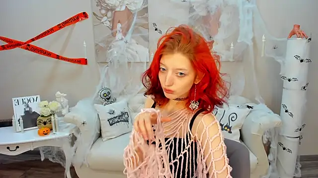 MistyMarlo online show from October 25, 5:30 pm