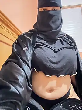 Snapshot of _Laiali_ chatting on October 10, 11:09 am Laiali online show from October 10, 11:09 am