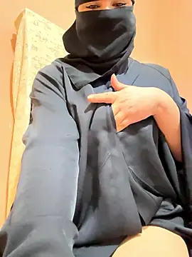  Laiali  online show from November 26, 12:50 pm