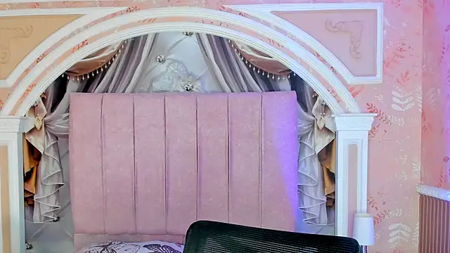 magnus serket online show from April 16, 11:22 am