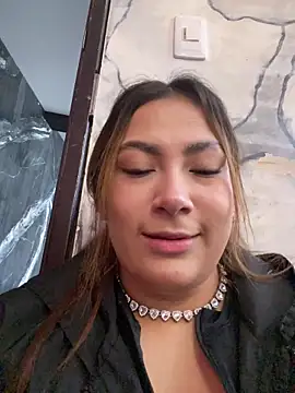 MacarenaRosse online show from November 18, 8:13 pm