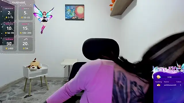 Snapshot of Nickidoll66- chatting on May 15, 1:45 am Nickidoll66- online show from May 15, 1:45 am