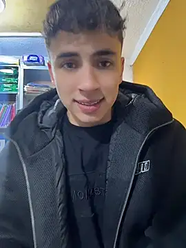 Snapshot of AdrianRinaldi chatting on April 21, 2:01 pm AdrianRinaldi online show from April 21, 2:01 pm