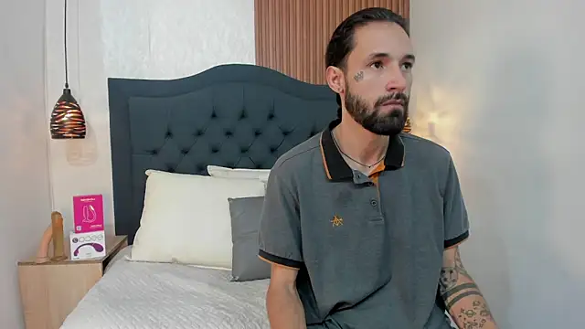 Hisoka 011 online show from April 8, 7:36 pm