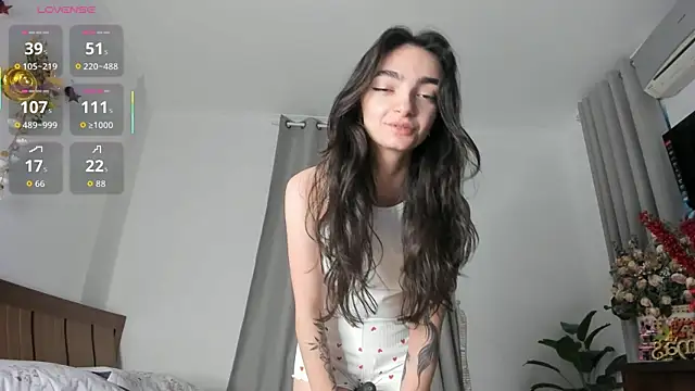 Snapshot of Morena_Dolce chatting on January 17, 12:04 am Morena Dolce online show from January 17, 12:04 am