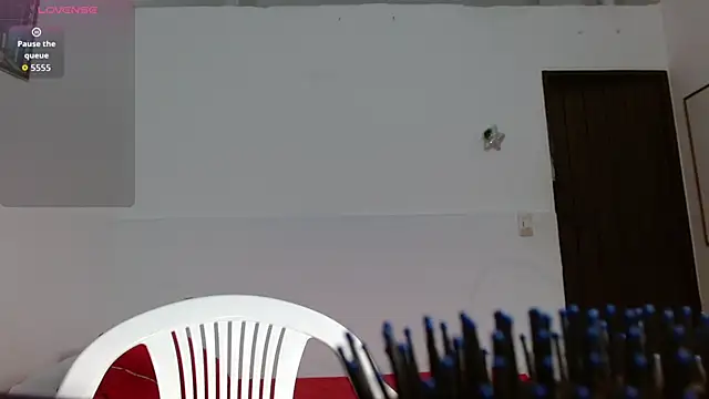 CanelaDeluxe online show from January 19, 2:21 pm