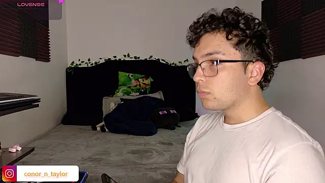 Snapshot of Conor_Taylor chatting on March 7, 5:43 pm Conor Taylor online show from March 7, 5:43 pm