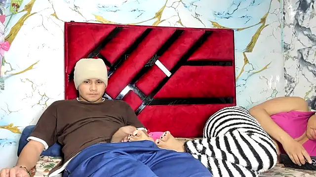 hot lady19 online show from March 13, 6:14 pm