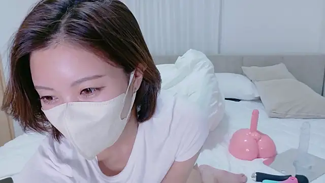 Snapshot of riko_oxo chatting on May 15, 1:07 pm riko oxo online show from May 15, 1:07 pm