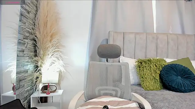 Snapshot of SofiaRivera1 chatting on July 25, 2:58 pm SofiaRivera1 online show from July 25, 2:58 pm