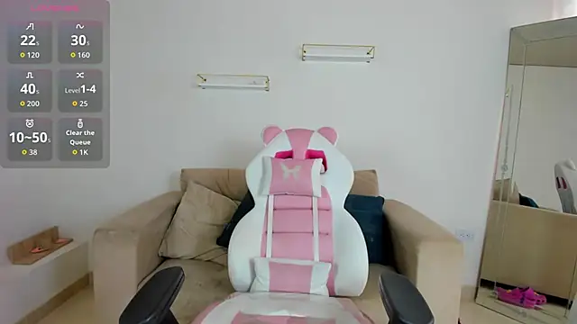 april smiith online show from February 16, 1:07 pm