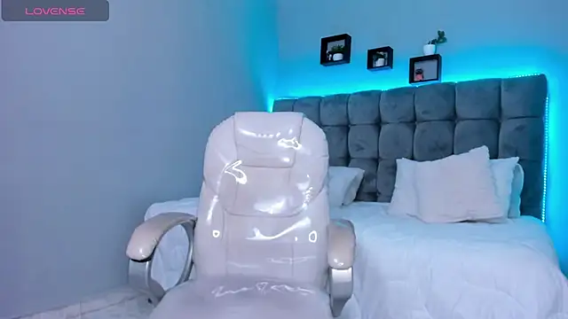 Thomas moon online show from February 2, 11:53 am