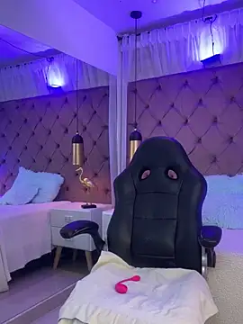 Sussan   online show from February 6, 11:46 am