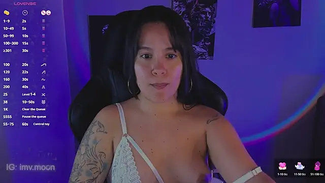 Snapshot of Vanne_Moon chatting on October 28, 2:37 am Vanne Moon online show from October 28, 2:37 am