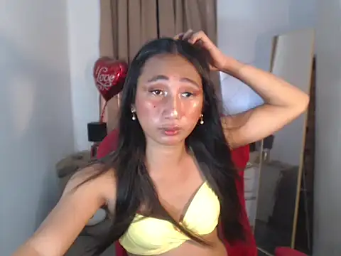 JuicyliciousBabe online show from May 10, 1:11 am