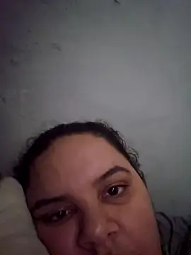 Snapshot of Gorditasexy2000 chatting on March 2, 9:43 pm Gorditasexy2000 online show from March 2, 9:43 pm