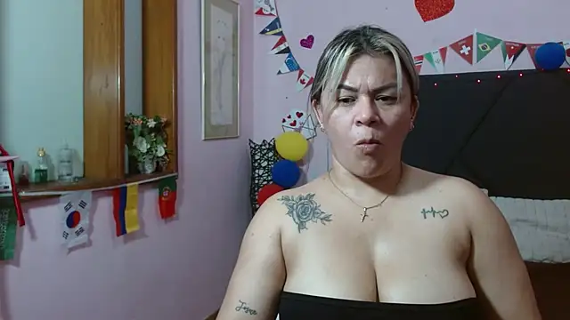 Snapshot of pamela_echeverria chatting on July 6, 3:14 pm pamela echeverria online show from July 6, 3:14 pm