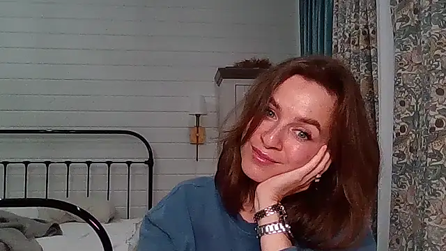 Snapshot of Niravyn_ chatting on November 1, 7:43 am Niravyn online show from November 1, 7:43 am