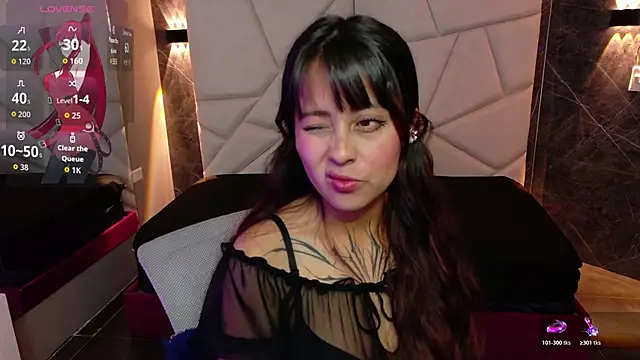 sophiaa 7 online show from October 23, 11:31 am