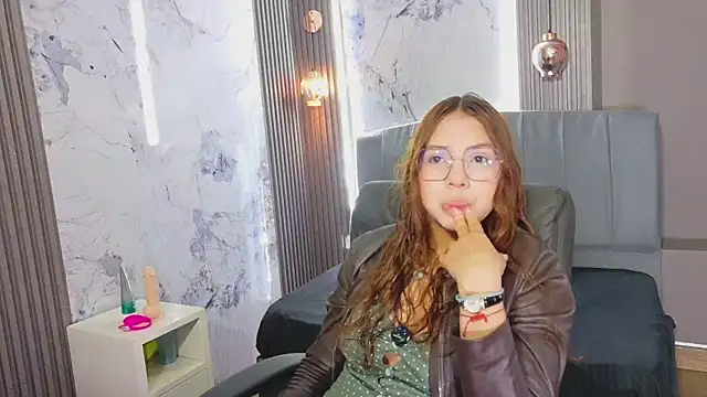 angeles azul online show from March 11, 1:17 pm