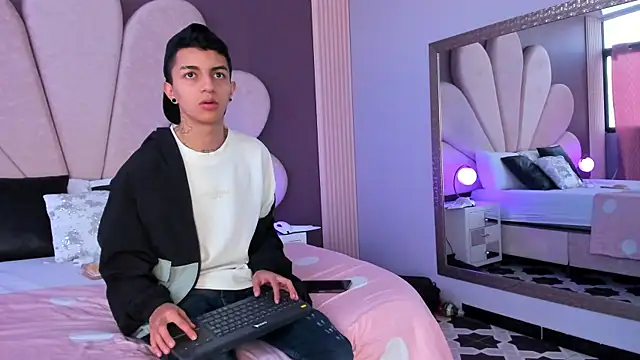 NickandAbby  online show from November 25, 12:16 pm