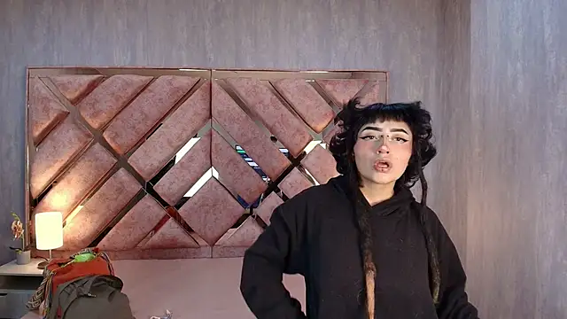 Babyyrasta666 online show from November 2, 3:31 am