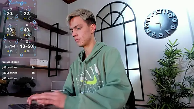 nicktorn online show from November 18, 12:20 pm