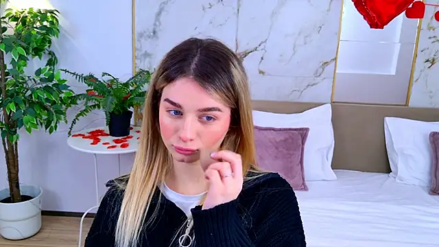 SweetyLicky online show from February 12, 4:13 pm