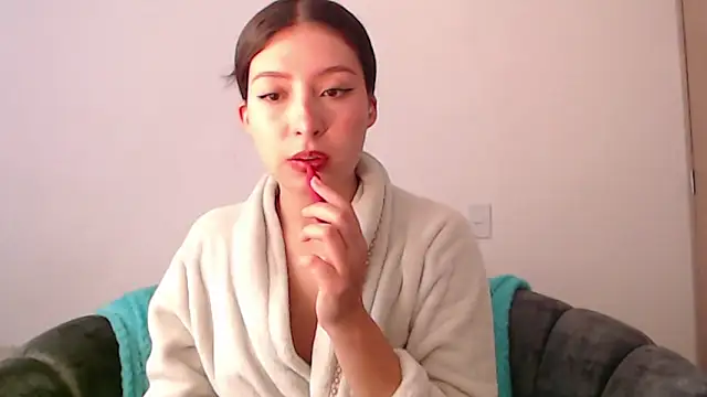 Snapshot of -Ivonny chatting on September 28, 8:25 pm -Ivonny online show from September 28, 8:25 pm