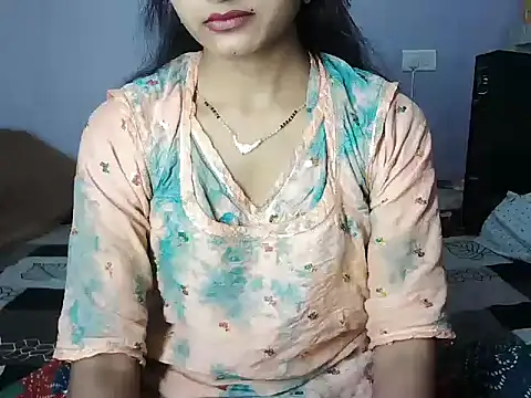 Snapshot of ROSE_GOLDE chatting on June 5, 5:47 am ROSE GOLDE online show from June 5, 5:47 am