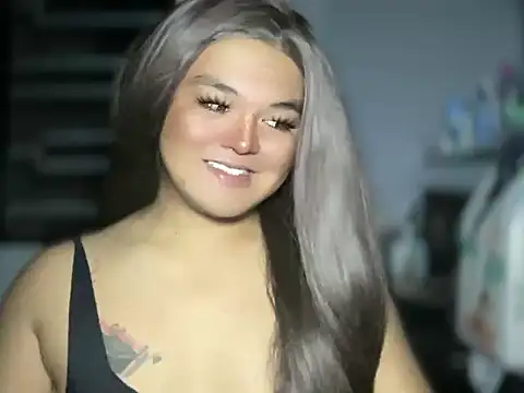 Snapshot of Holygoddessanitaxx chatting on November 2, 10:39 am Holygoddessanitaxx online show from November 2, 10:39 am